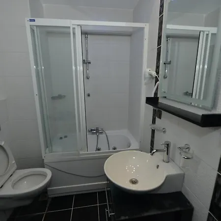 Dardanos Aparthotel