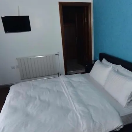 アパートホテル Dardanos