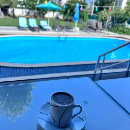 Aparthotel Dardanos