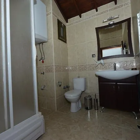 Dardanos Aparthotel *